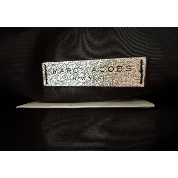 Marc Jacobs Zoom Tassel Silver Metallic Crossbody Bag. - Picture 6 of 8